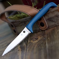 Spyderco Counter Puppy K20SBL, 3.46" 7Cr17 Serrated Blade, Blue Handle